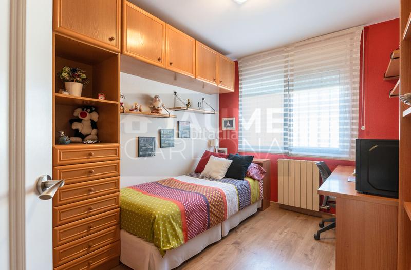 Foto 343fba6e-d6d7-4c6f-8e0c-2cf229c93701. Casa a schiera con riscaldamento parcheggio in Campclar Tarragona