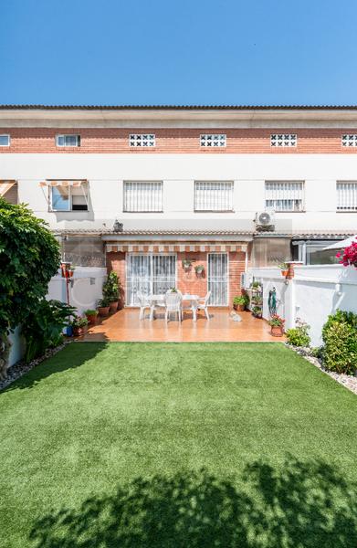 Foto 65415e34-6023-4228-b949-a868d0a4bc95. Casa a schiera con riscaldamento parcheggio in Campclar Tarragona