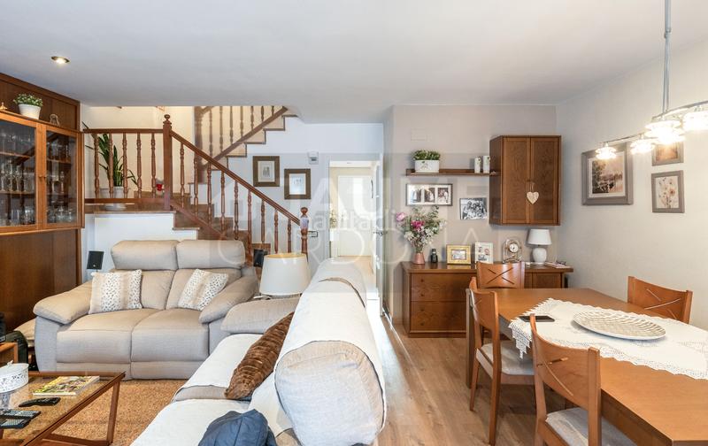 Foto 8b46a418-963b-42b3-a28c-55461ca6d3cc. Reihenhaus mit heizung parking in Campclar Tarragona