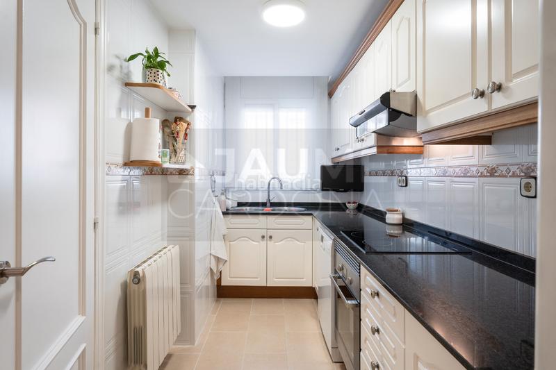 Foto 01ef9ced-9049-4bb6-94d6-31eb68e5a27b. Semi detached house with heating parking in Campclar Tarragona