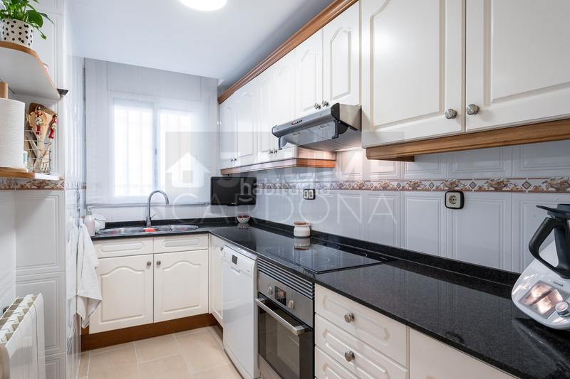 Foto 0dde63aa-05f6-455d-bd40-40339e748a96. Semi detached house with heating parking in Campclar Tarragona