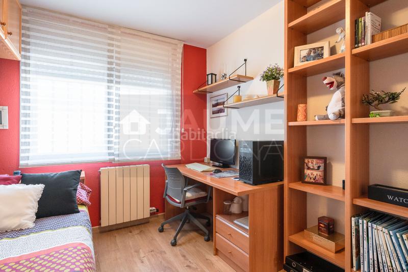 Foto 8eba1fab-07cc-43ea-a6dd-ddd029688f71. Semi detached house with heating parking in Campclar Tarragona