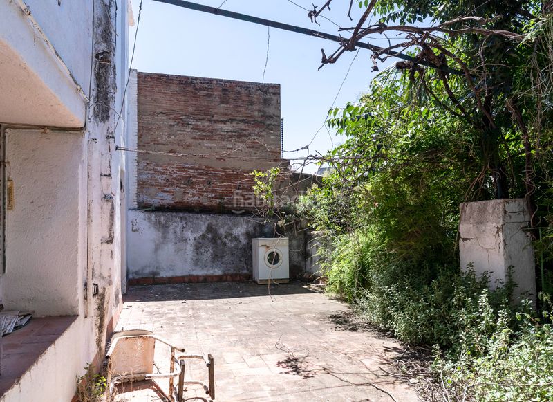 Foto fcf33cd5-1106-445a-a537-72f65ac3e964. Casa adossada amb xemeneia aparcament a Vila-seca poble Vila-seca