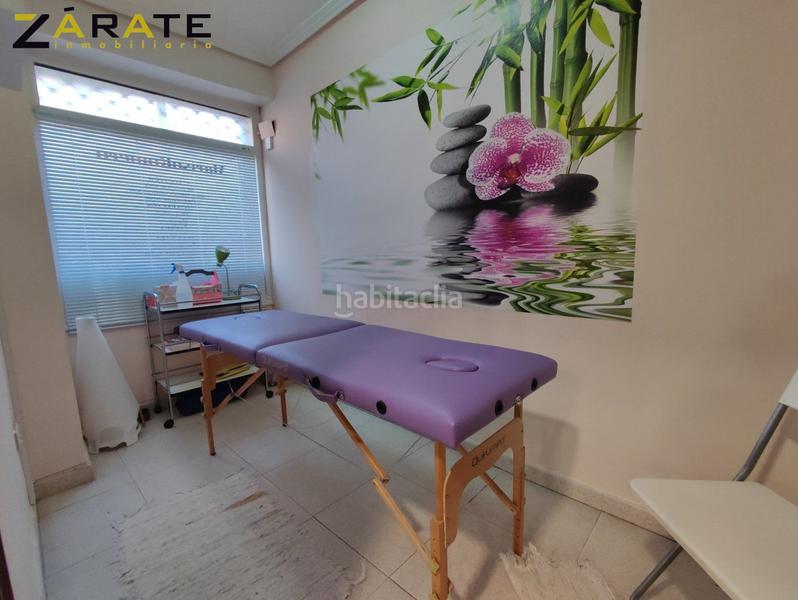 Foto a12c95a9-a527-4070-a3e8-2b67e7d9fc9e. Alquiler local comercial peluqueria en funcionamiento a la venta en Santurtzi