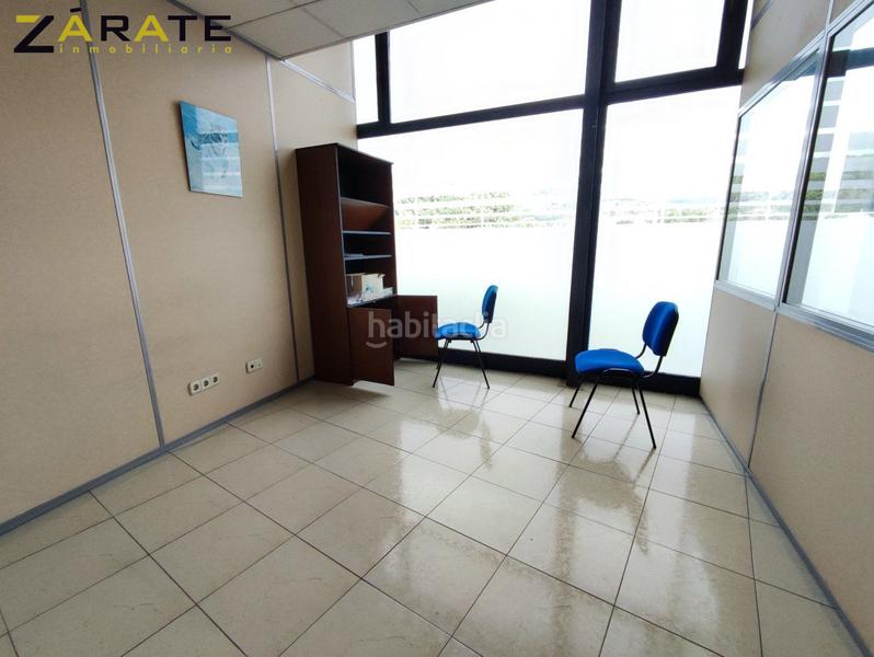 Foto 3b5bd7ba-6b64-4eb5-a637-09ebfd18b840. Bâtiment à usage industriel dans Urbi Basauri