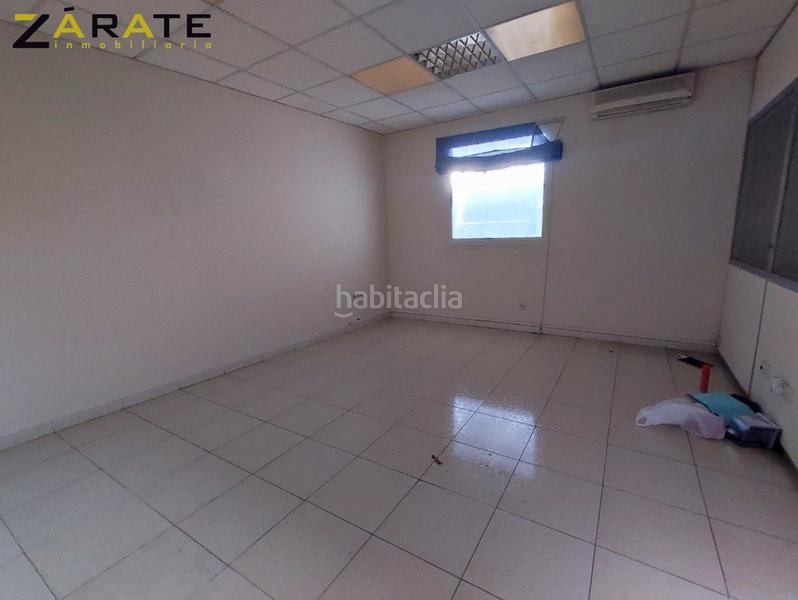 Foto 5142382a-b64d-4e9f-8c53-cc323d3369be. Bâtiment à usage industriel dans Urbi Basauri