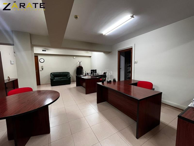 Foto bf52a439-b96d-49fd-8db6-c6a0d09c1994. Alquiler oficina inmobiliaria zarate ofrece oficina en venta o alquiler en Ametzola en Bilbao