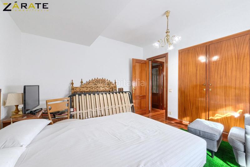 Foto b4ba1bdb-ccb0-496a-ab26-e41299ab9a4e. Dúplex amb calefacció aparcament a santa maría de Getxo Getxo