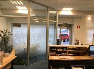 Lloguer Local Comercial a Sabino Arana-Jesuitas. Oficina en alquiler en josé maría escuza