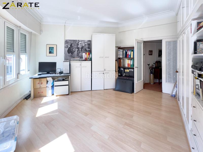 Foto 0273d06e-608a-4252-b3d2-d5db39fe8a3f. Piso se vende magnifica vivienda a reformar en indautxu en Bilbao