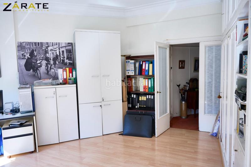 Foto 4c8831e6-8452-44c4-a9a0-e89b072daeb9. Piso se vende magnifica vivienda a reformar en indautxu en Bilbao