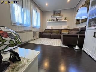 Casa adosada en Basurtu. Se vende precioso chalet adosado en basurto