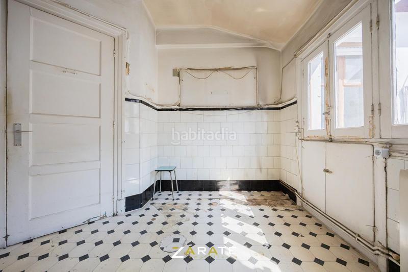 Foto 5b943785-34e9-42bf-b362-11f1f3ae875f. Piso se vende piso en licenciado poza en Sabino Arana-Jesuitas Bilbao