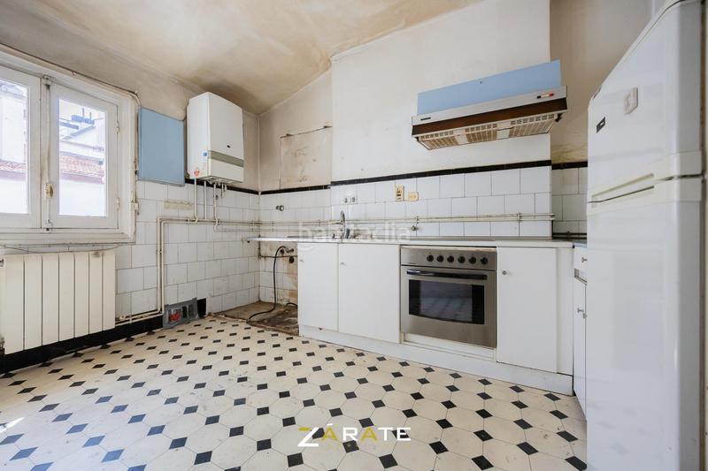 Foto 86e020af-5fb3-4d03-bb8e-920a4bd24a09. Piso se vende piso en licenciado poza en Sabino Arana-Jesuitas Bilbao