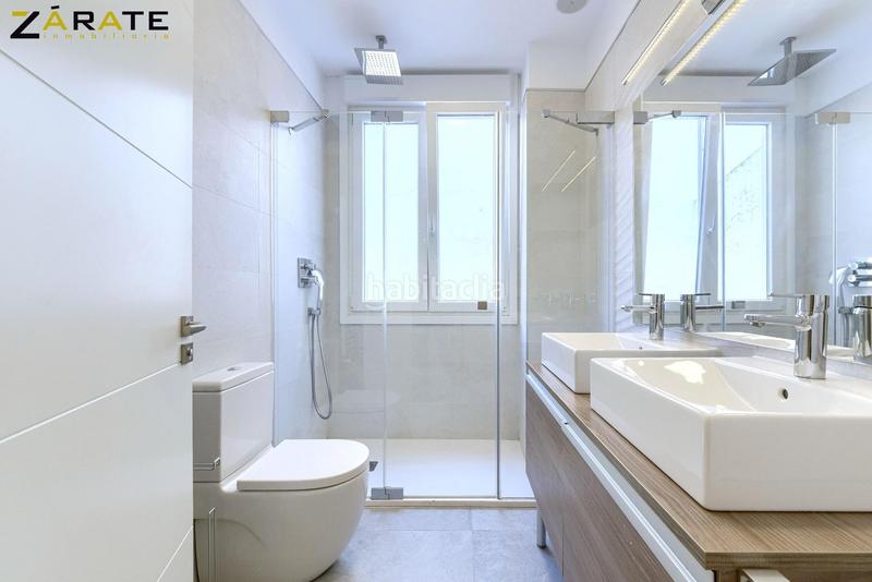 Foto 326302e3-0bf8-4595-a705-95bdc6341052. Alquiler piso se alquila piso señorial en Casco Viejo en Bilbao