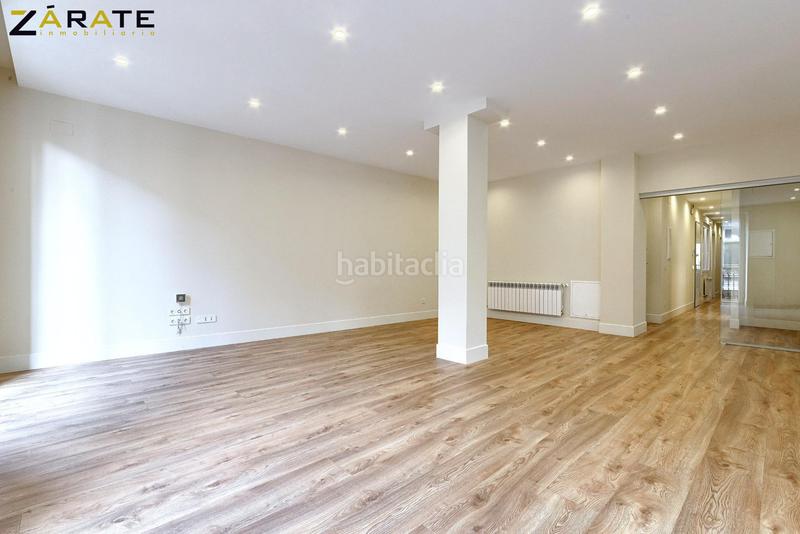 Foto dc152ded-0ef8-46cb-8a1f-9ad7f2b0d8fc. Alquiler piso se alquila piso señorial en Casco Viejo en Bilbao