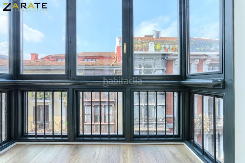 Foto 697c1c0c-0b8a-41aa-bfbd-79c6b03386e2. Miete etagenwohnung mit heizung in Casco Viejo Bilbao