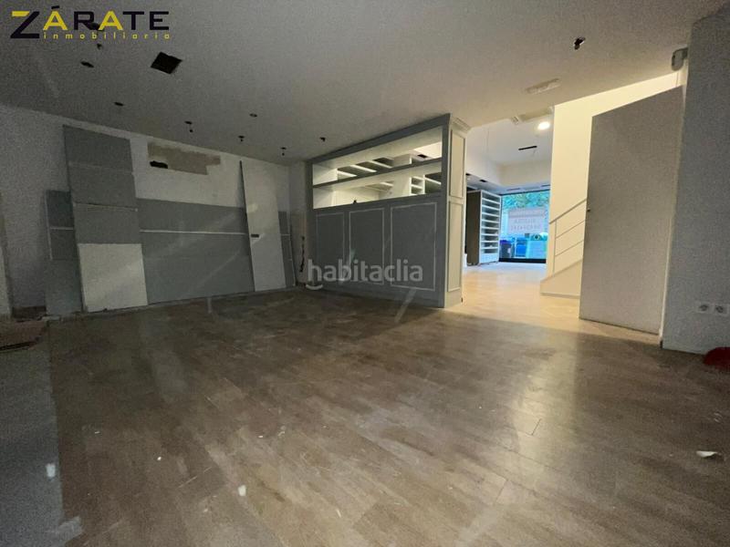 Foto b0cb8670-ef28-4266-934e-4bf1d48ed9db. Alquiler local comercial se alquila excelente local sobre la gran via en Bilbao