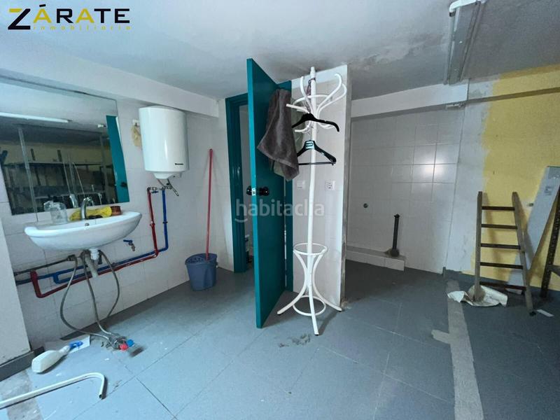 Foto 504fbea2-5699-42b7-a890-71df83e82d38. Location local commercial dans Campuzano Bilbao