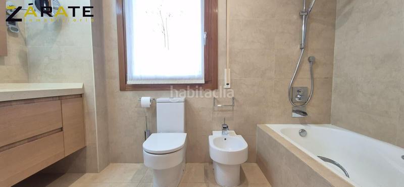 Foto f9cfb11f-8039-48e6-a0d3-6a96c8ea30e3. Appartement avec chauffage parking dans Lasesarre Barakaldo