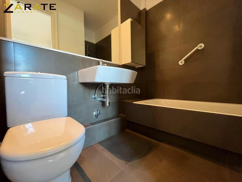 Foto a33222bc-b120-445d-8f15-3c97f7cdf638. Miete etagenwohnung mit heizung in Abandoibarra - Guggenheim Bilbao