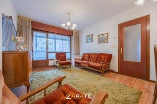 Pis a Masustegi - Monte Caramelo. Se vende piso en masustegi con parcela de garaje