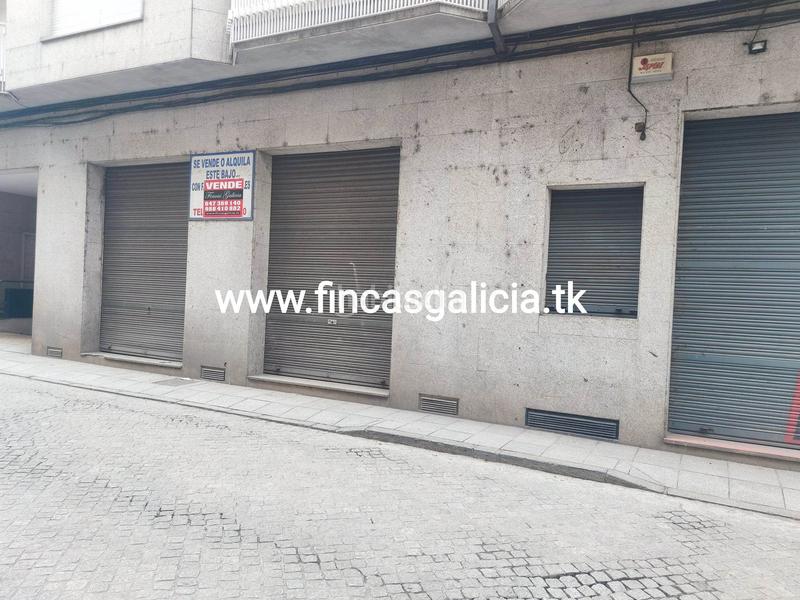 Foto b7b0fdad-fe46-4f1f-8f3d-8cc58b675aac. Locale commerciale in Verín