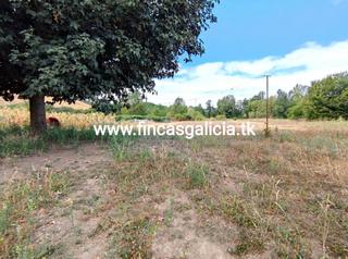 Casa a Verín. Venta de casa ubicada a 1.5 km de verín, al lado de la de la n-5
