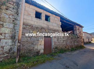 Casa  Rúa xeral. ¿quieres reformarte una casa con un encanto especial?

gran ed