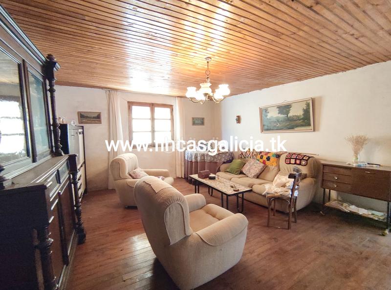 Foto ec6e471d-1ab7-46fe-898e-3c3175a82dbf. Maison dans Castrelo do Val
