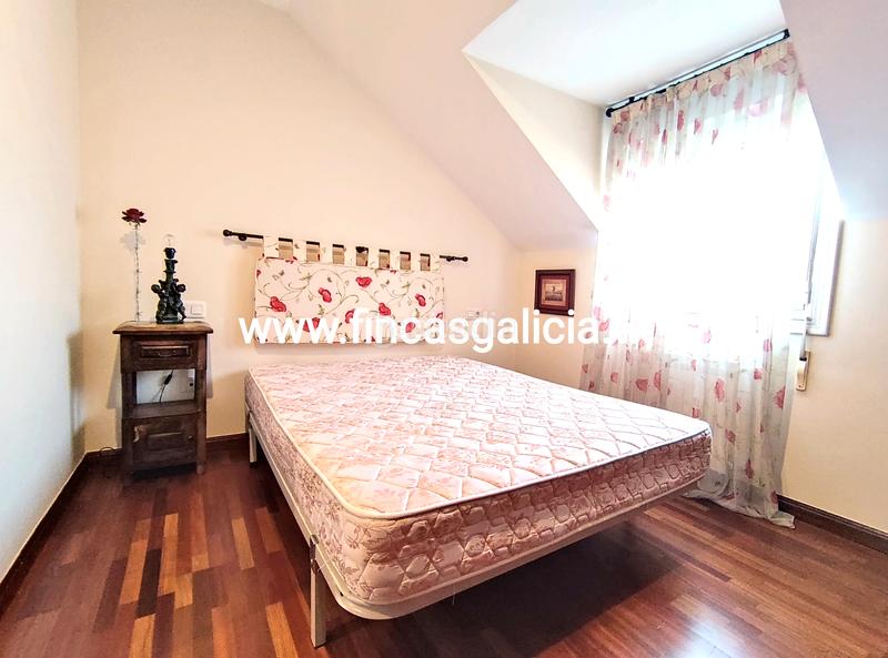 Foto 9ebbb996-b04c-44a4-99ce-0eb87a22a40c. Dúplex amb aparcament a Verín