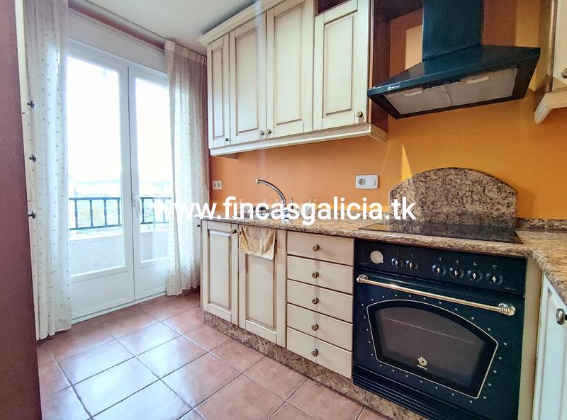 Foto c299a499-7e3b-4e21-aa2a-c30b48a77258. Dúplex amb aparcament a Verín