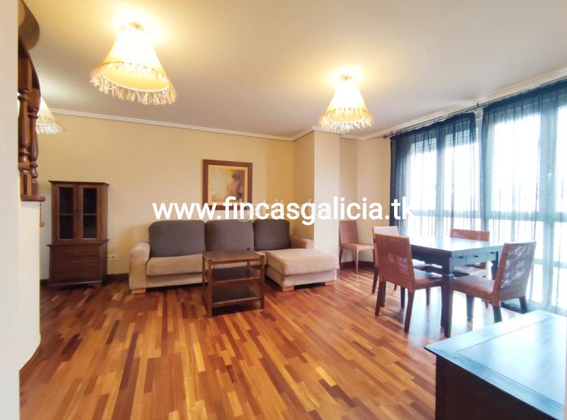 Foto df5b7be2-8b53-4aa7-bfc4-521a04344187. Dúplex amb aparcament a Verín