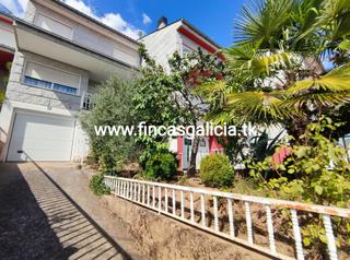 Casa adossada a Avenida de portugal 15. Chalet adosado en verín