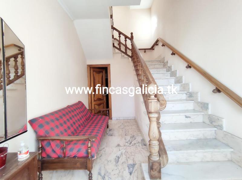 Foto 3688a069-9602-41a6-a779-b710bb623e09. Casa amb aparcament a Riós