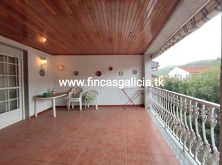 Casa a Monterrei. Casa para entrar a vivir, a 4.5 km de verín