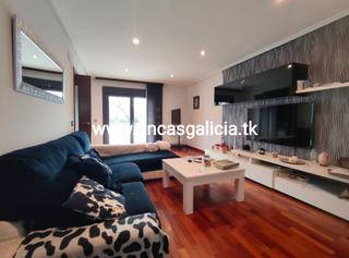 Casa adossada a Rua pedro gonzalez prada 1. ### chalet adosado en el centro de verín
