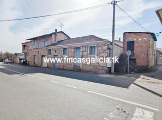 Casa adossada a Verín. Casa cercana a verín
