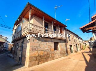 Casa a Monterrei. Casa cercana a verin