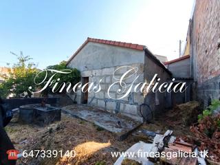 Maison à Verín. Planta baja en proceso de reforma
