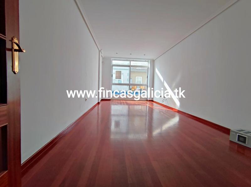 Foto 5022bb5a-1014-4383-aa71-c1fa4b404d81. Piso  con garaje en venta en Verín