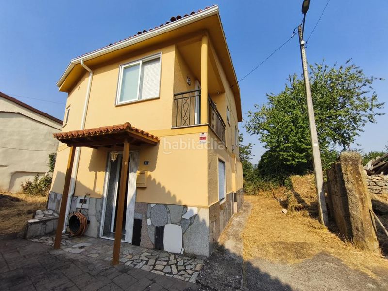 Foto 56431e24-104b-47ac-869e-69da12ebdd89. Casa amb aparcament a Verín