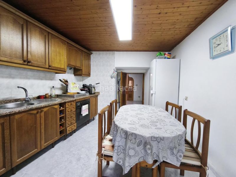 Foto 6ee14b86-cee7-4374-8ab8-b89833164bd7. Casa amb aparcament a Verín