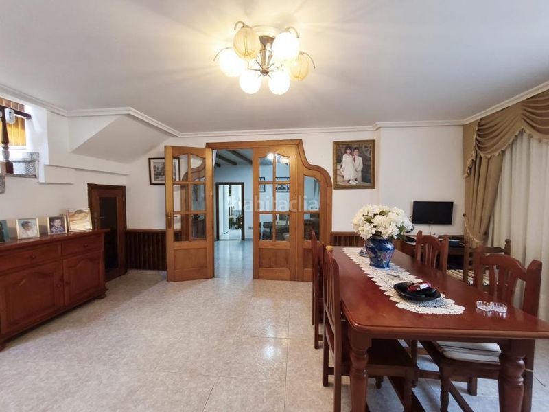 Foto 7513d9c6-7b2c-4042-b230-5dc3c2654d4d. Casa amb aparcament a Verín