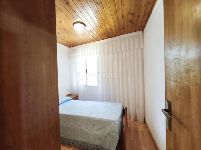 Foto b556ed6c-3aa0-4010-a313-d0d2ff69352e. Casa amb aparcament a Verín