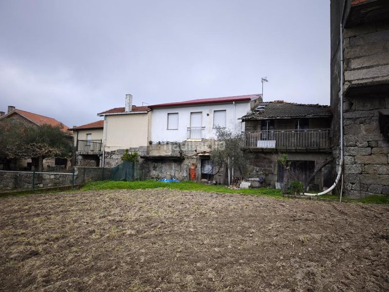 Foto 521783f0-5963-4bb0-a123-3839dc240784. Casa adossada amb calefacció aparcament a Vilardevós