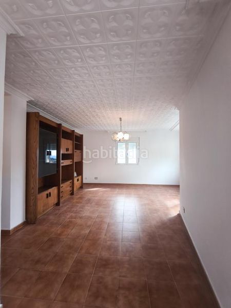Foto ae9b2aea-b2b3-4a09-b133-d1abbe94f902. Casa amb aparcament a Verín