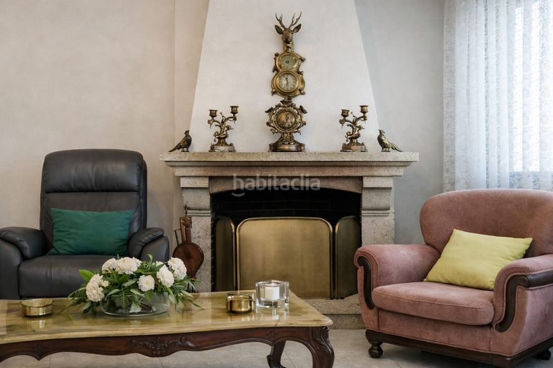 Foto 53e8c6e6-84ff-4e51-ba00-ac3984ba831f. Casa aparellada amb xemeneia calefacció aparcament a Verín