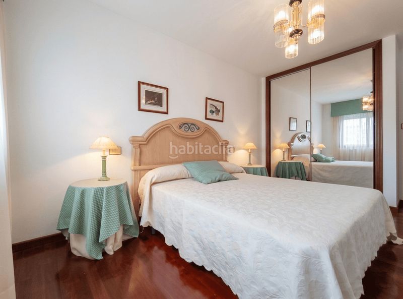 Foto a3ed02b8-6c89-4611-a9e2-be308ec356b3. Casa aparellada amb xemeneia calefacció aparcament a Verín