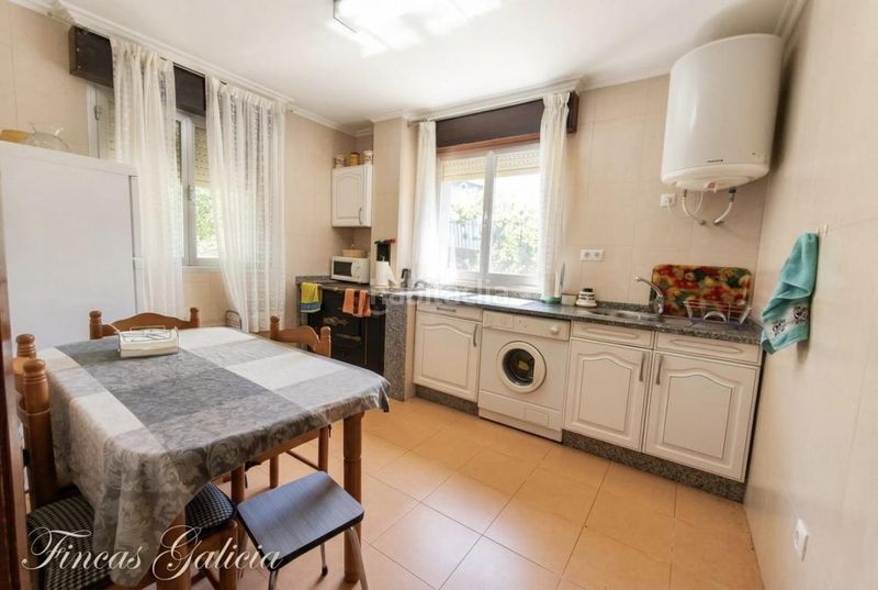 Foto d9a7eaef-3209-4abb-803d-a38184c5ed1b. Casa amb aparcament a Vilardevós